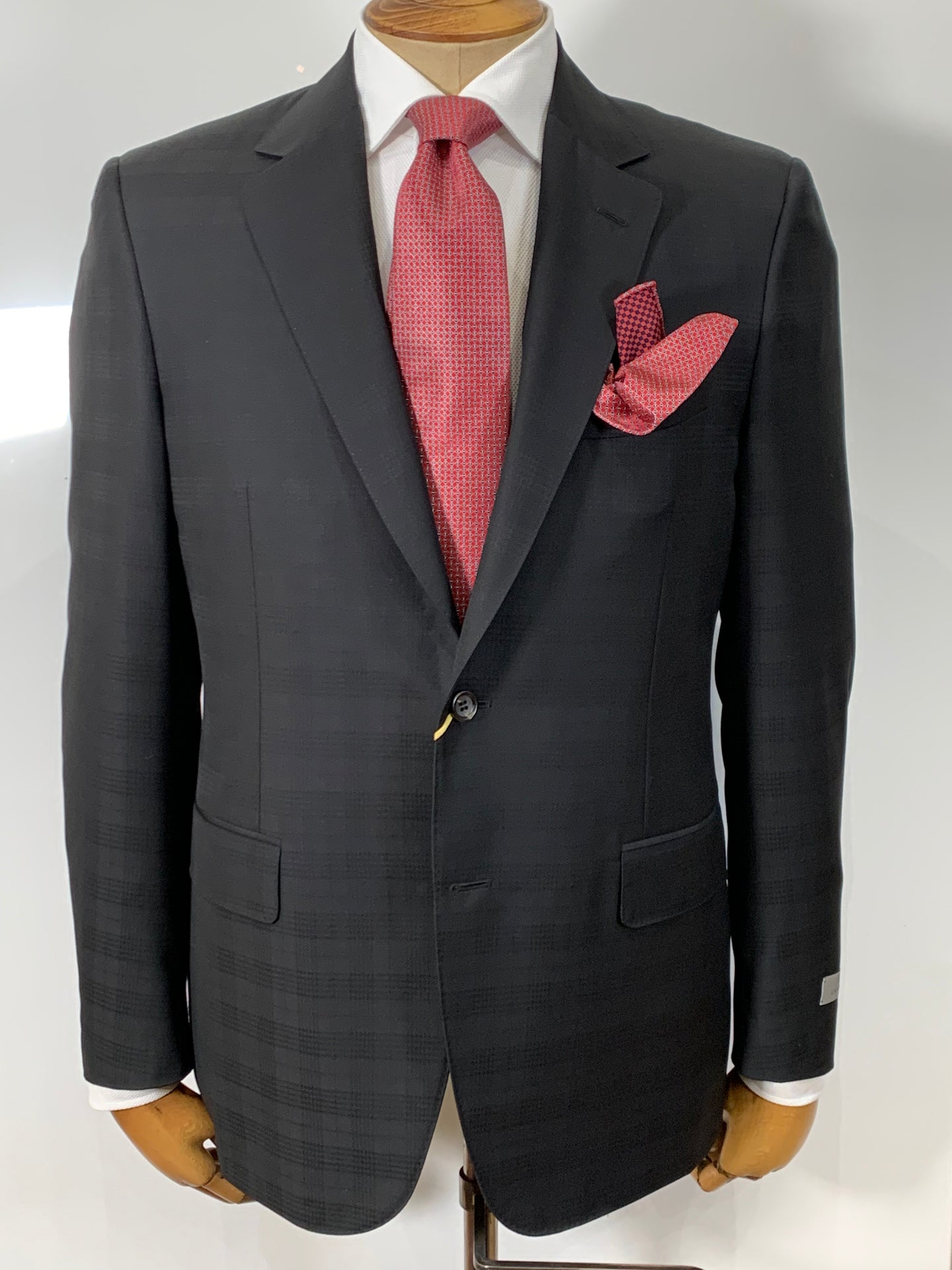 CONTEMPORY CHARCOAL SUIT BF02920/101 CHARCOAL WINDOW PAINED