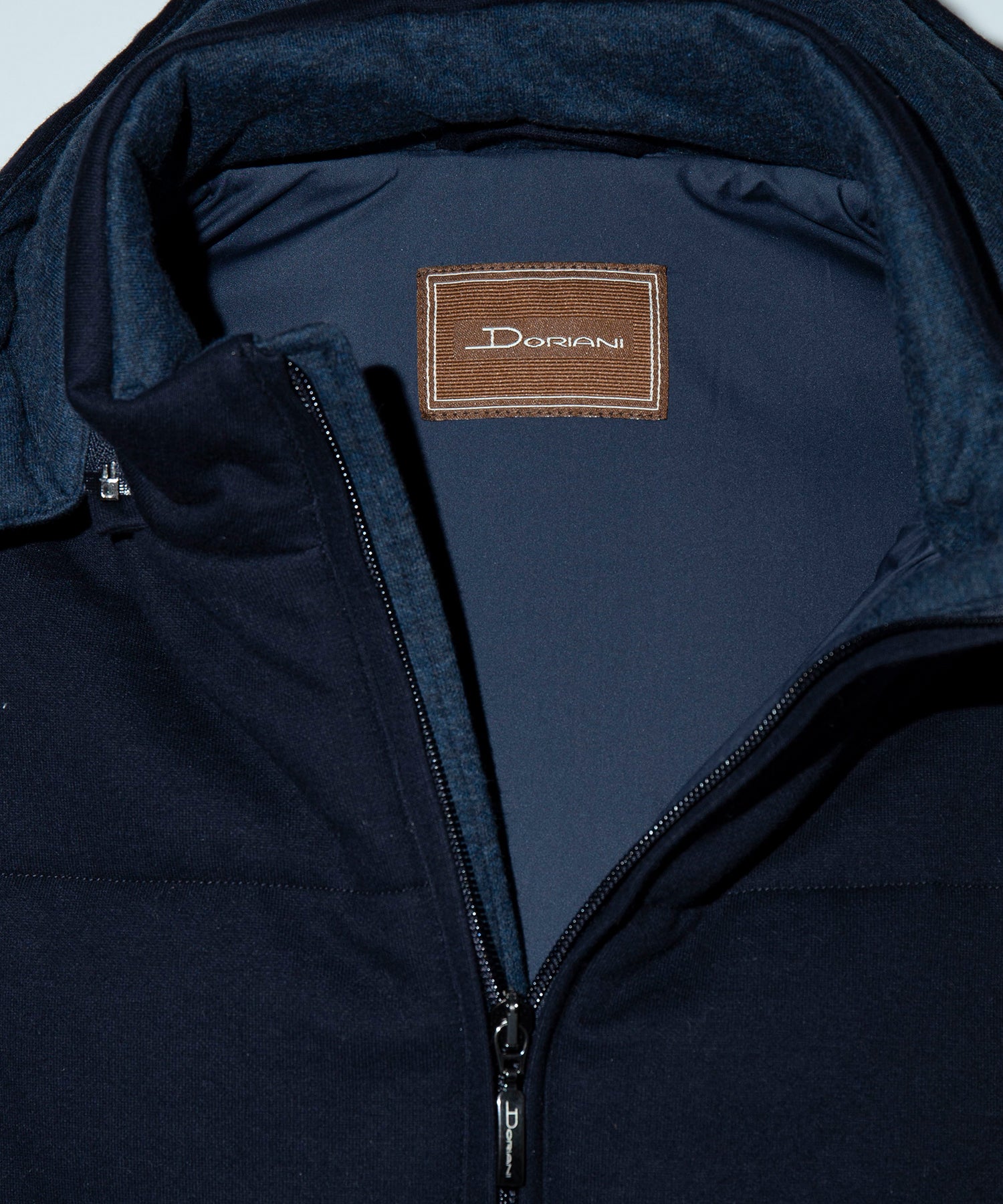 NAVY GILET DETACHABLE HOOD A403/CAP