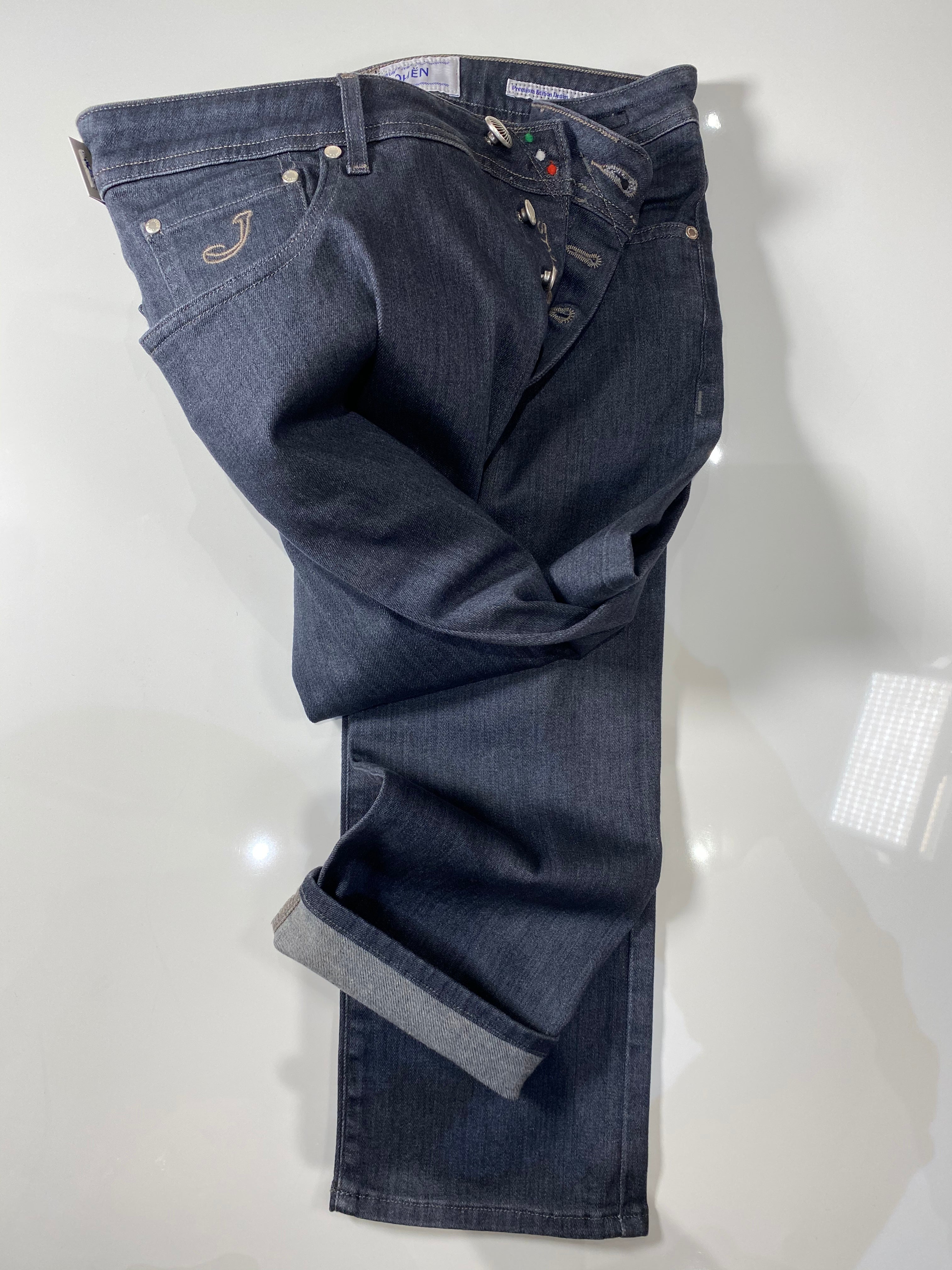 GRE.J688COMF GREY