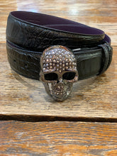Load image into Gallery viewer, CRISTAL SKULL BUCKLE GUM METAL
