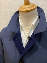 Load image into Gallery viewer, T24043 REVERSIBLE COAT NAVY 841829 850
